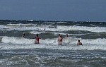 Die Wellen waren teilweise mehrere Meter hoch...
Gre: 600 x 380, 61440 Byte
Urheber: active beach e.V.