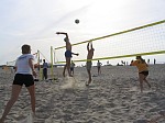 B-Cup-Finale: Herr Kubisch im Angriff
Gre: 600 x 450, 84023 Byte
Urheber: active beach e.V.