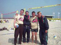 Henning, Charly, Steffen, Henning
Gre: 640 x 480, 59116 Byte
Urheber: active beach e.V.